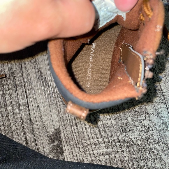 Boots - Picture 3 of 5